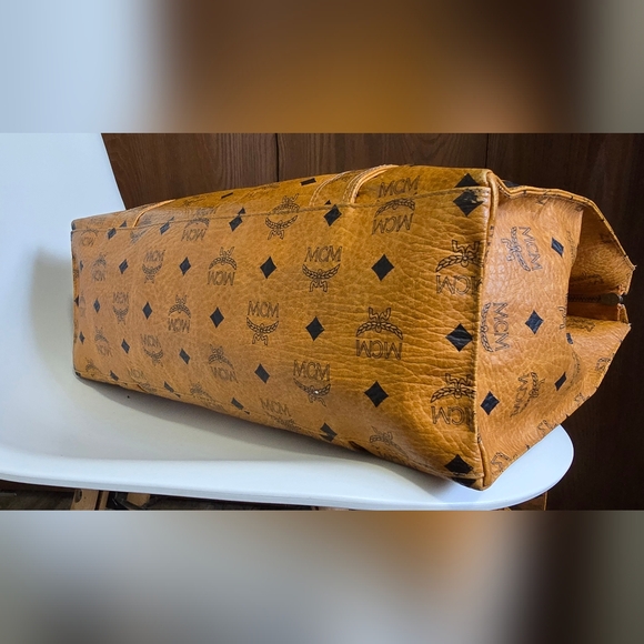 MCM Visetos Coated Canvas Shopper Tote - Picture 3 of 17